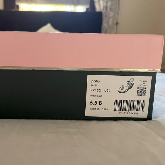 Kate Spade Suede 'Natural' Patio Platform Wedges - Picture 5 of 6